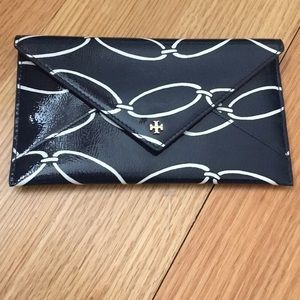 Tory burch envelop wallet